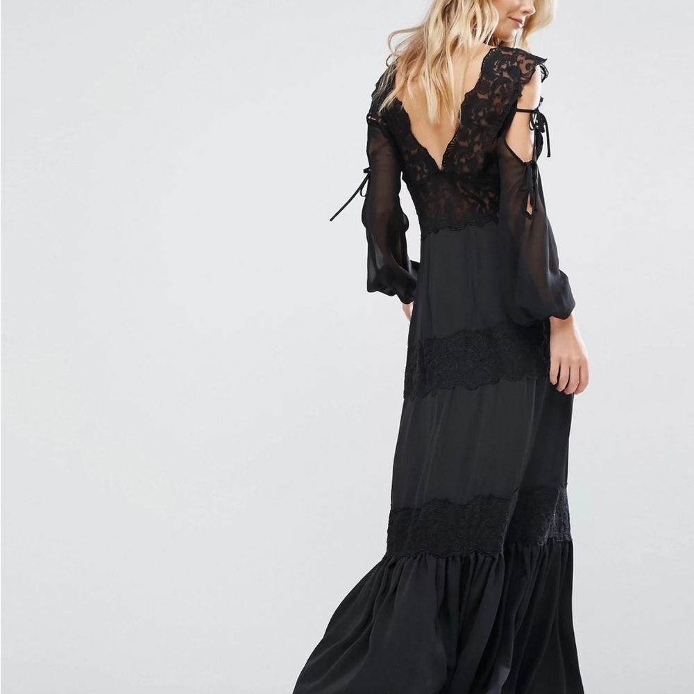 Majorelle NYE!✨Black Lace Dress sz M wedding guest, black tie, gala, cocktail